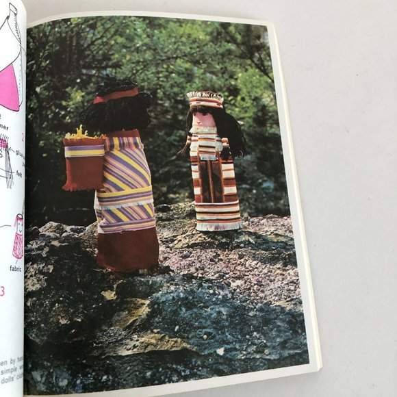 Indian and Wild West Toys You Can Make Paperback - 1980 by Maurice Gogniat - Picture 12 of 16